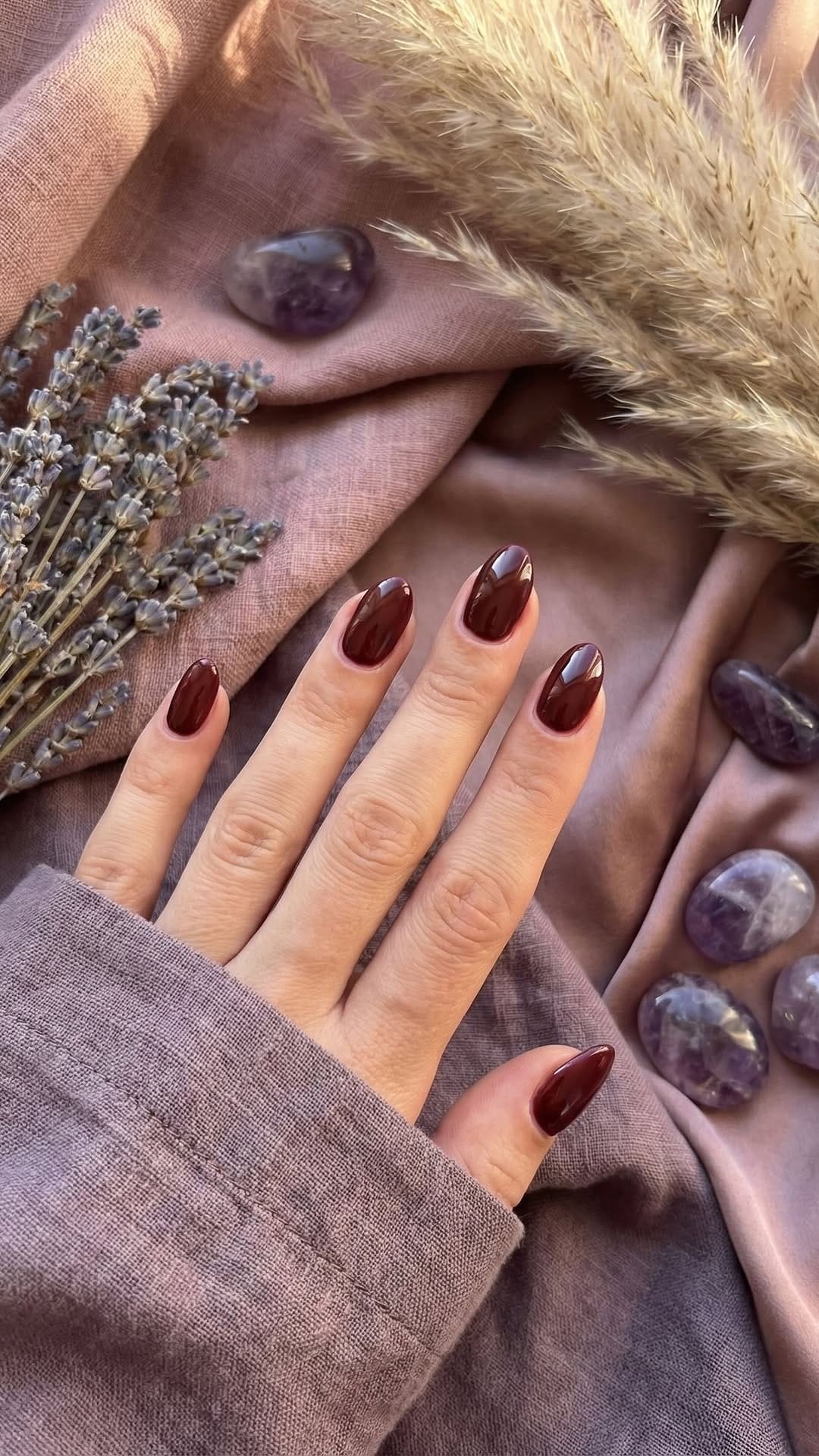 Post 2 by Tips & Toes KSA on Instagram (video)