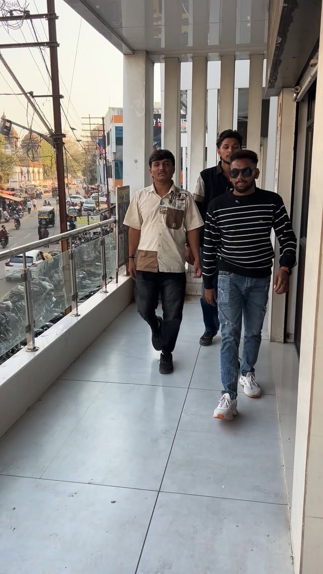 Post 6 by OASIS PERFUMES on Instagram (video)