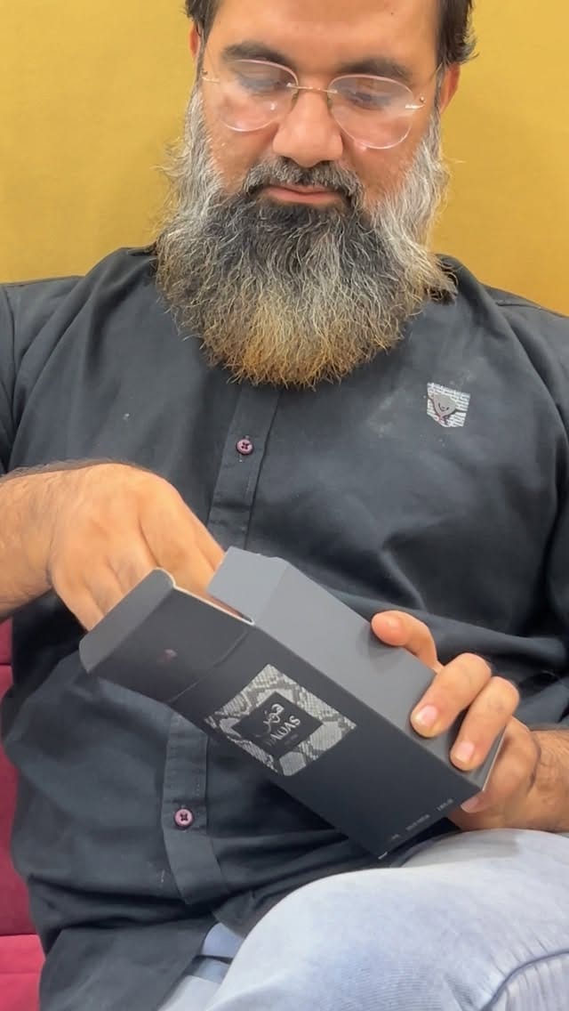Post 4 by OASIS PERFUMES on Instagram (video)