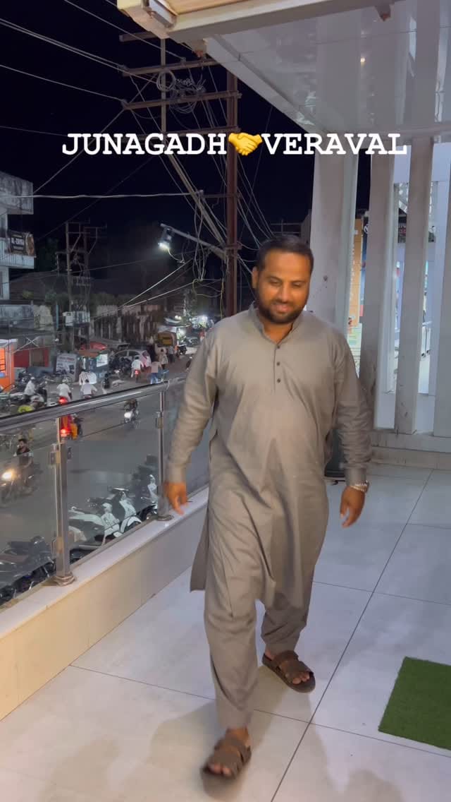 Post 9 by OASIS PERFUMES on Instagram (video)