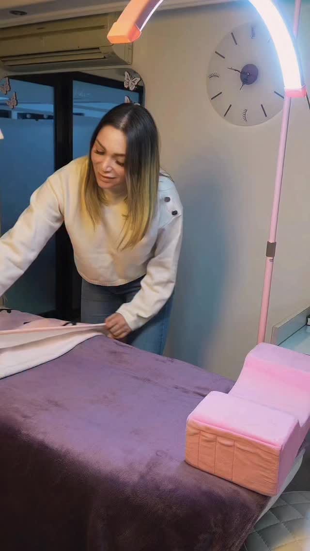 Post 3 by Lana Dehen | Eyelash Extensions on Instagram (video)