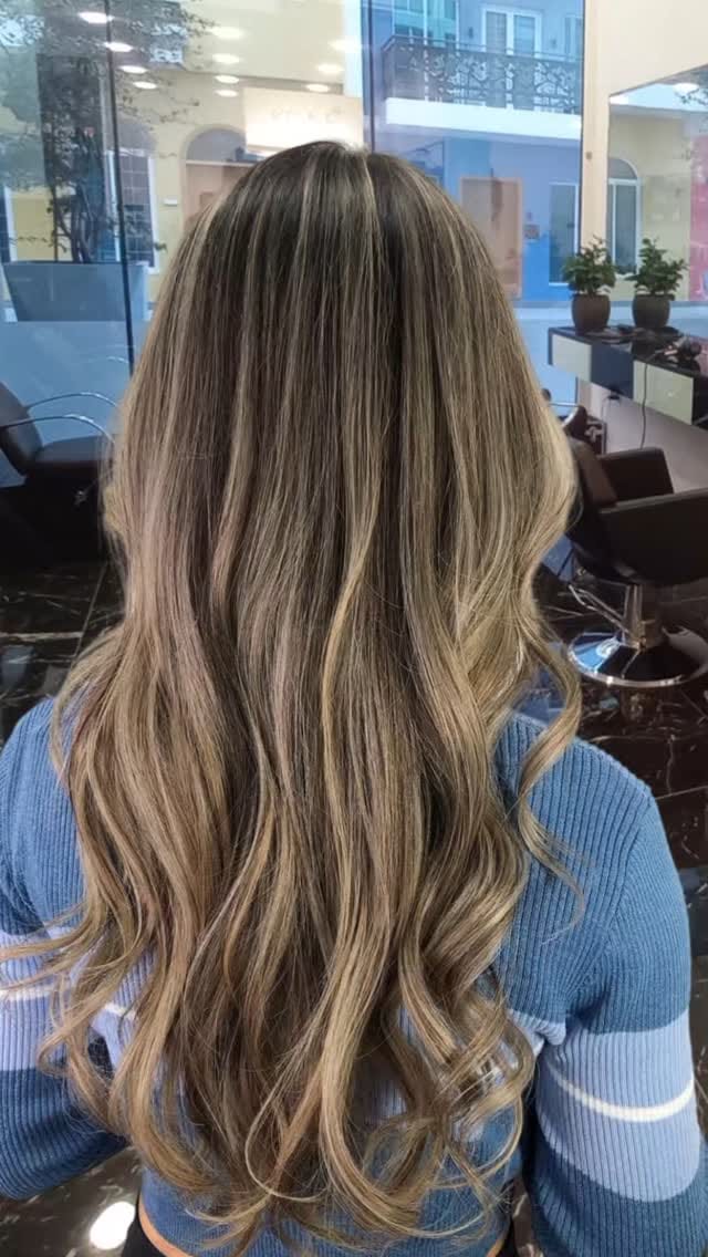 Post 4 by Ladies beauty salon on Instagram (video)