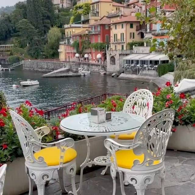 Post 3 by سايح  اماراتي on Instagram (video)