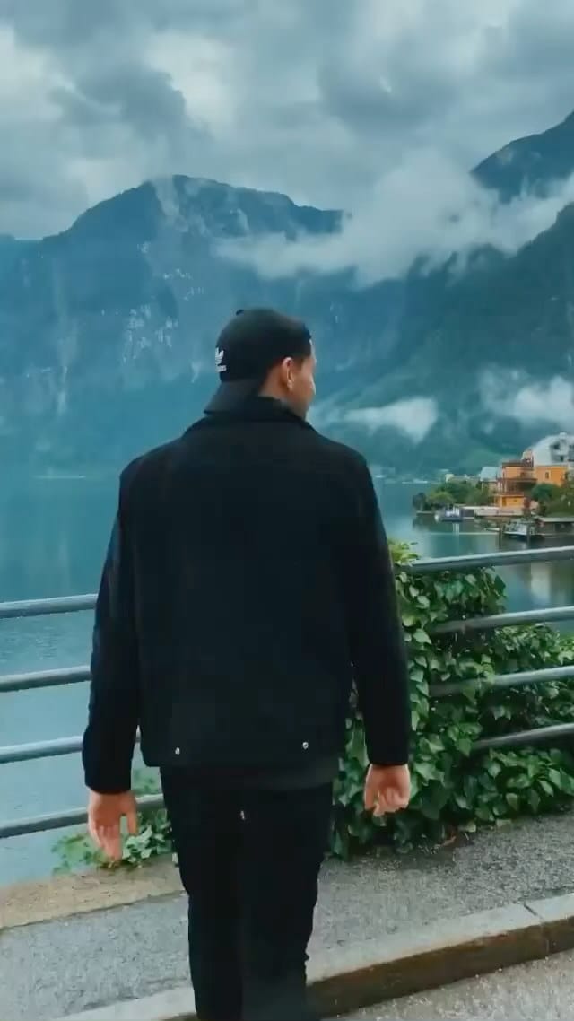 Post 7 by سايح  اماراتي on Instagram (video)
