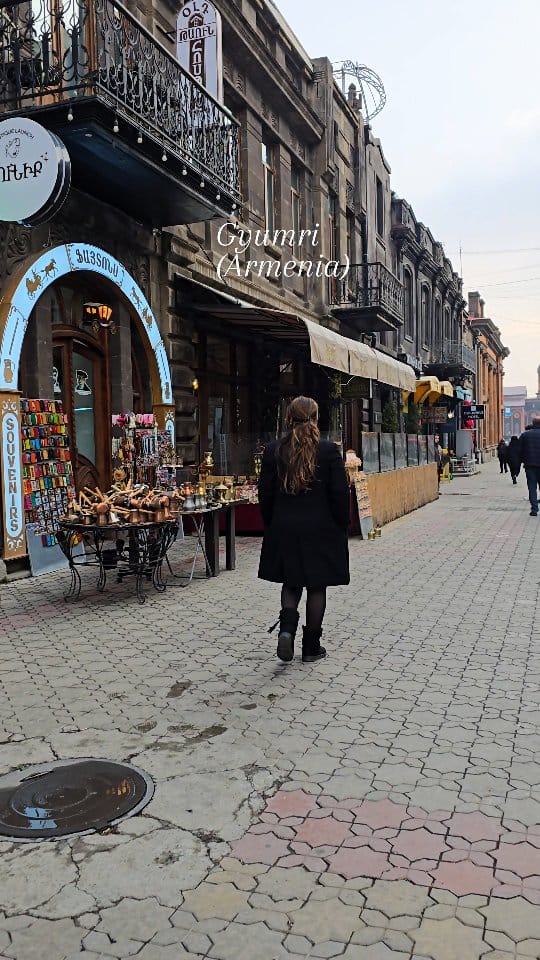 Post 1 by Varuna Maurya on Instagram (video)