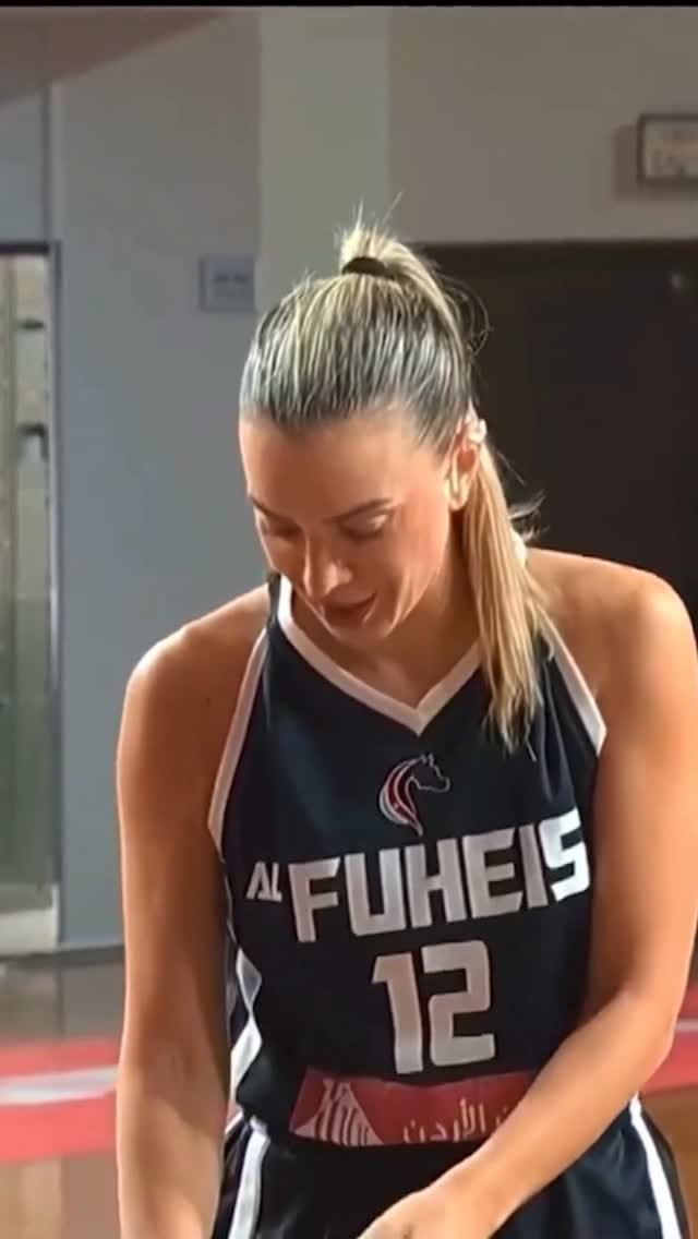 Post 10 by Rasha Abdo on Instagram (video)