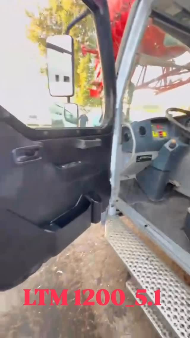 Post 5 by (Crane AGA)جرثقیل موسوی on Instagram (video)