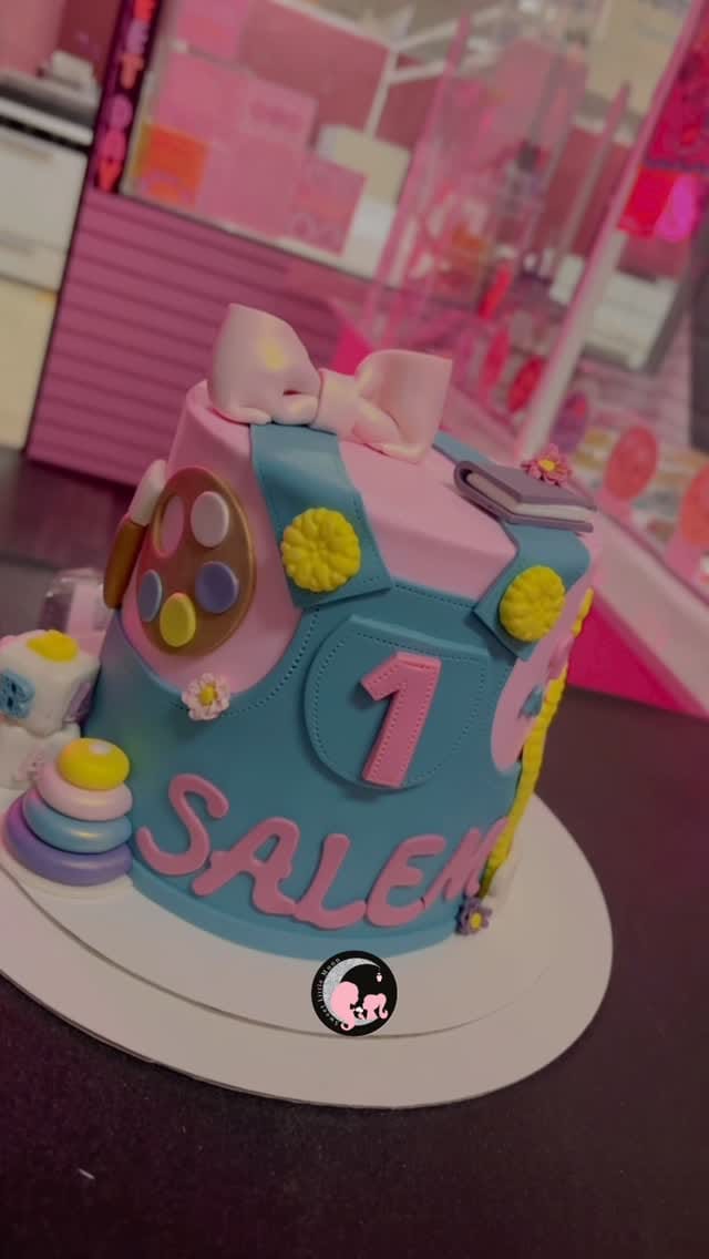 Post 9 by Sweet Little Moon | Desserts & Treats on Instagram (video)