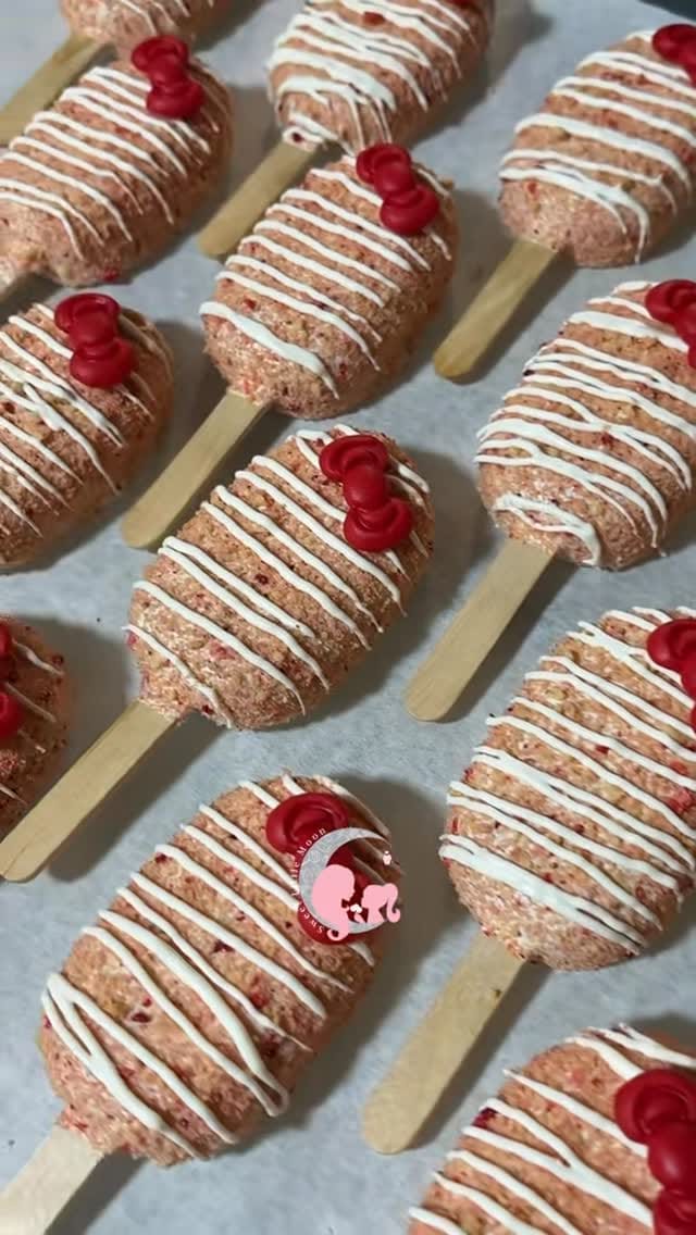 Post 2 by Sweet Little Moon | Desserts & Treats on Instagram (video)
