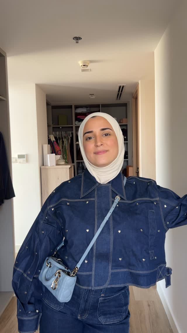 Post 1 by Sarah | Modest Fashion on Instagram (video)
