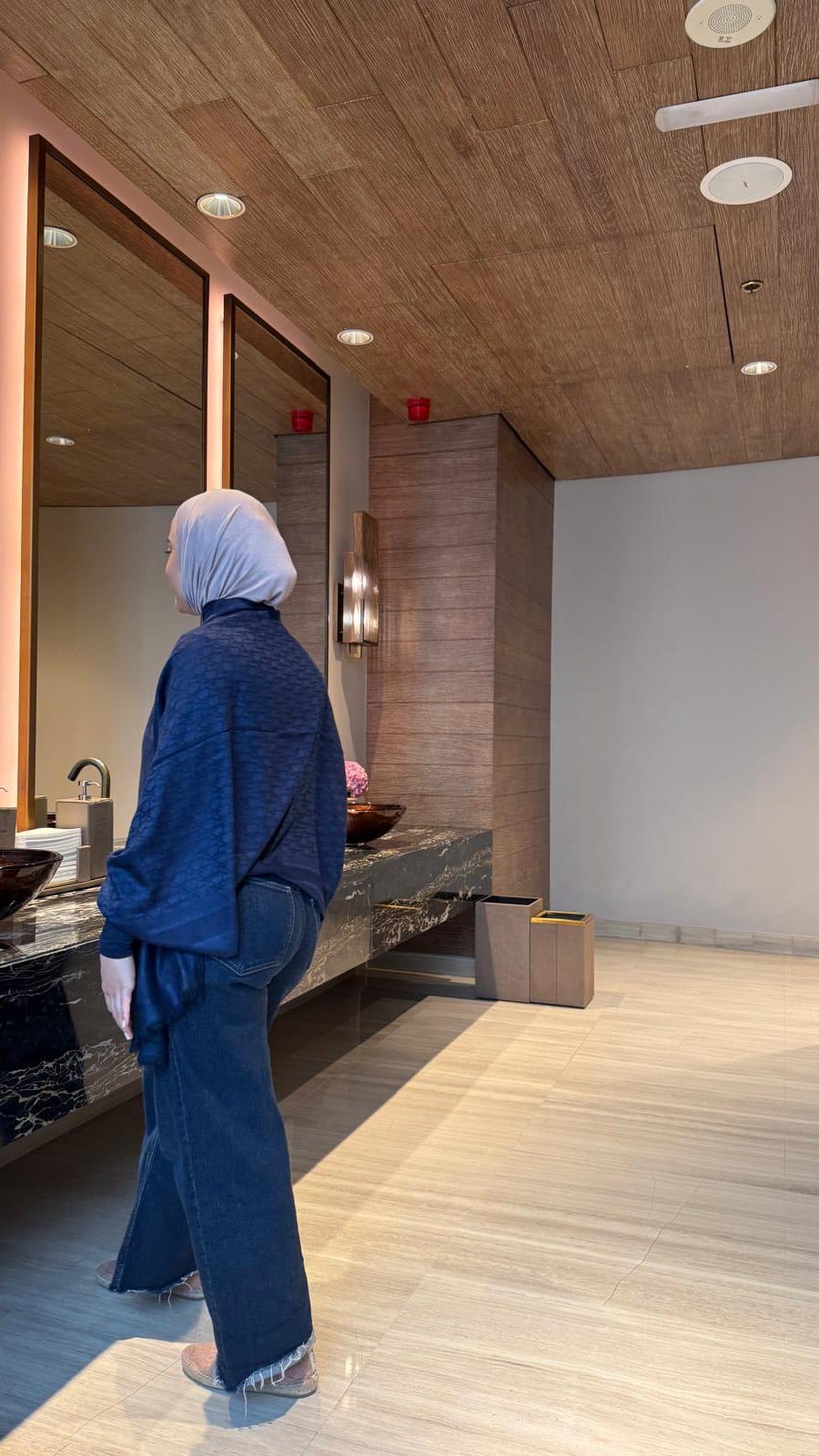 Post 10 by Sarah | Modest Fashion on Instagram (video)