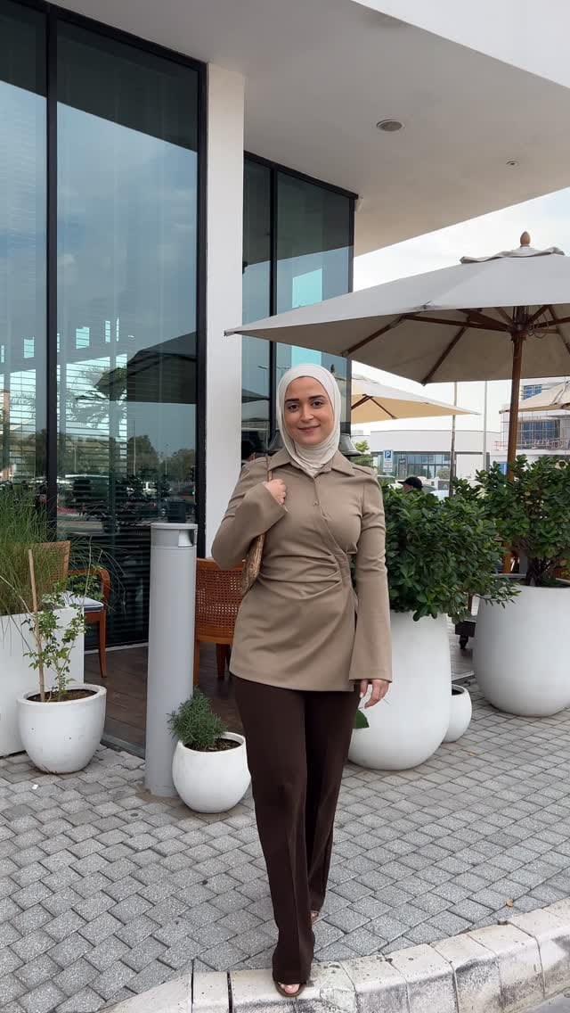 Post 5 by Sarah | Modest Fashion on Instagram (video)