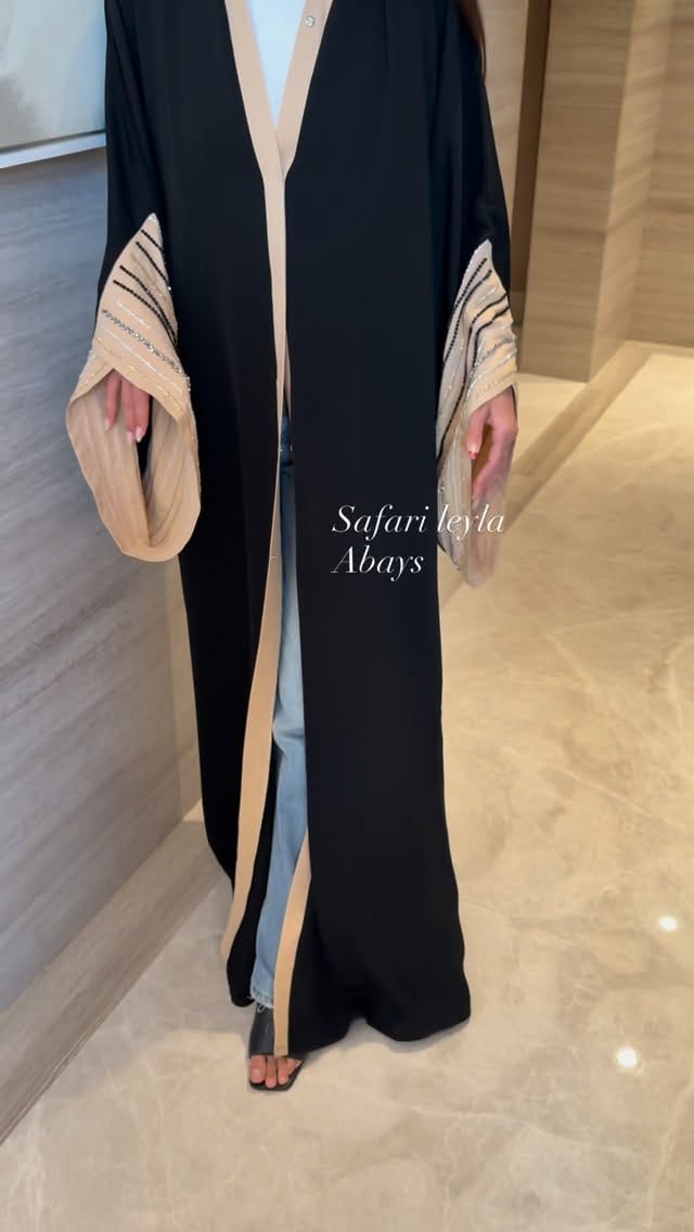 Post 9 by 🇦🇪🌴🐪▪️◾️◼️SAFARI◼️◾️▪️🐪🌴🇦🇪 on Instagram (video)