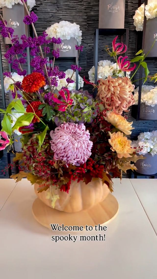 Post 5 by Plaisir Cadeaux et Fleurs on Instagram (video)