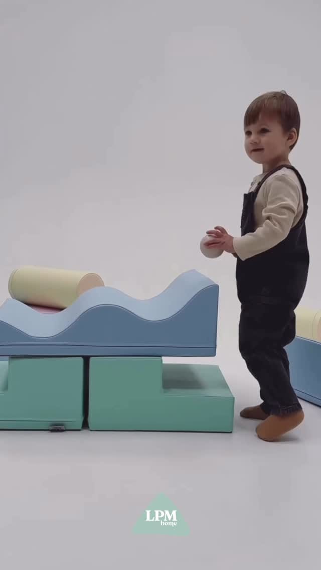 Post 9 by LPM Home : Premium Kids Furniture GCC on Instagram (video)