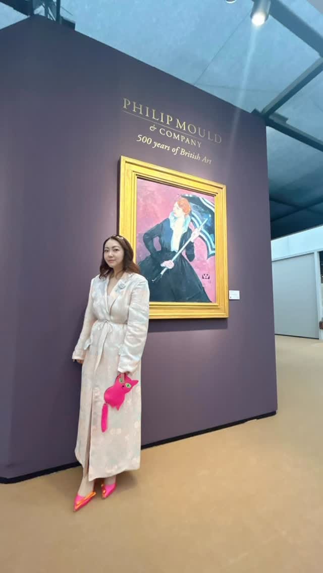 Post 6 by Dr. Sindy Liu on Instagram (video)