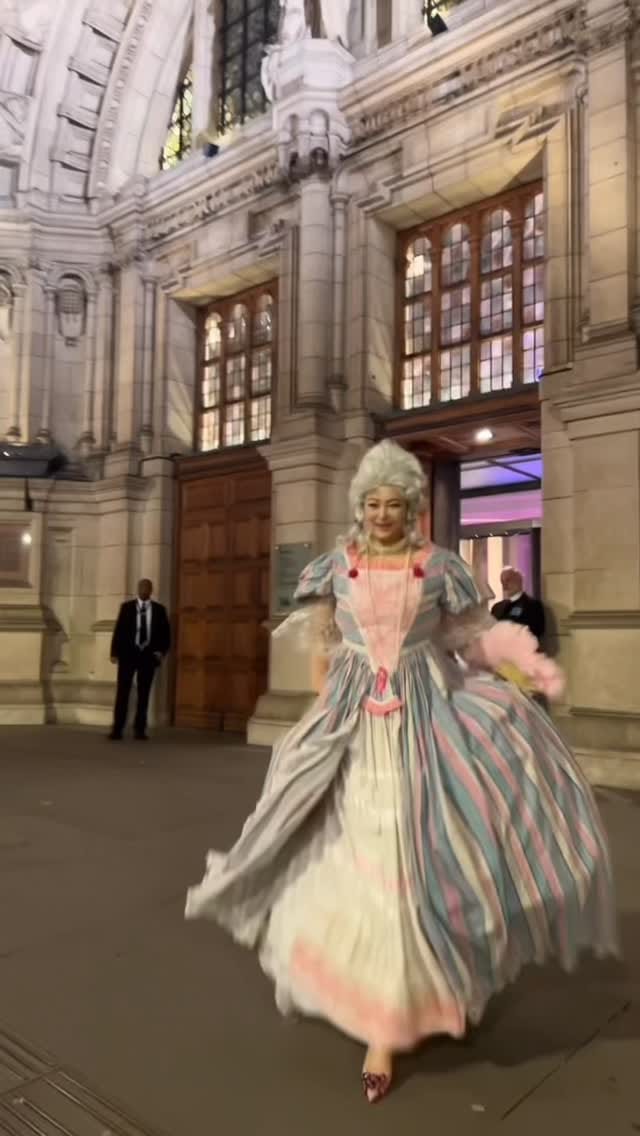 Post 4 by Dr. Sindy Liu on Instagram (video)