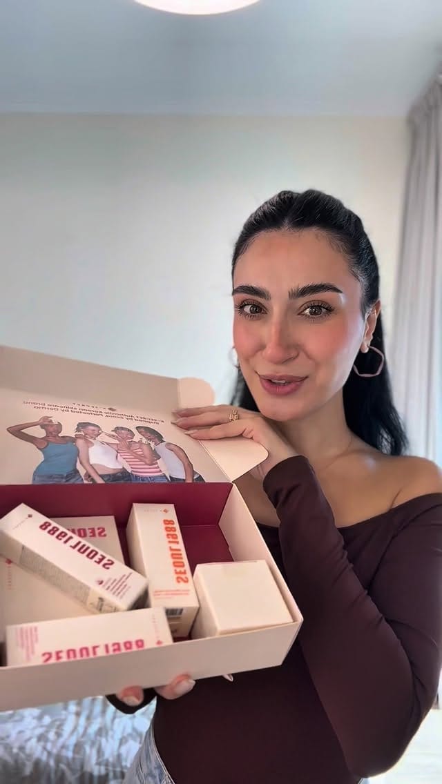 Post 8 by Leleanne Meree on Instagram (video)
