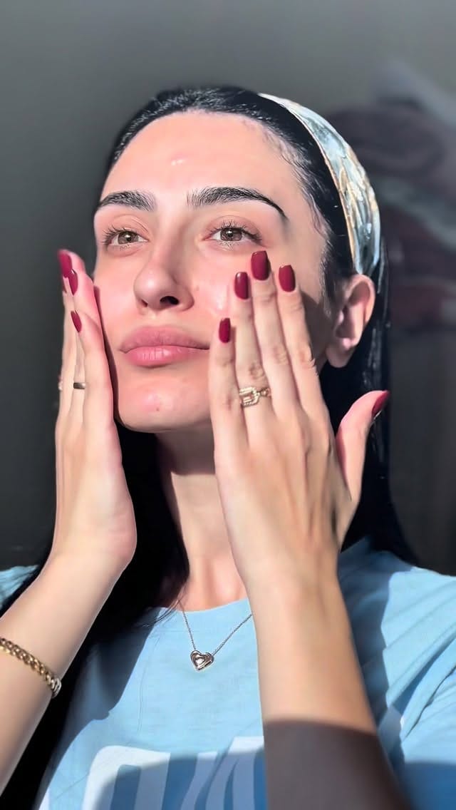 Post 1 by Leleanne Meree on Instagram (video)