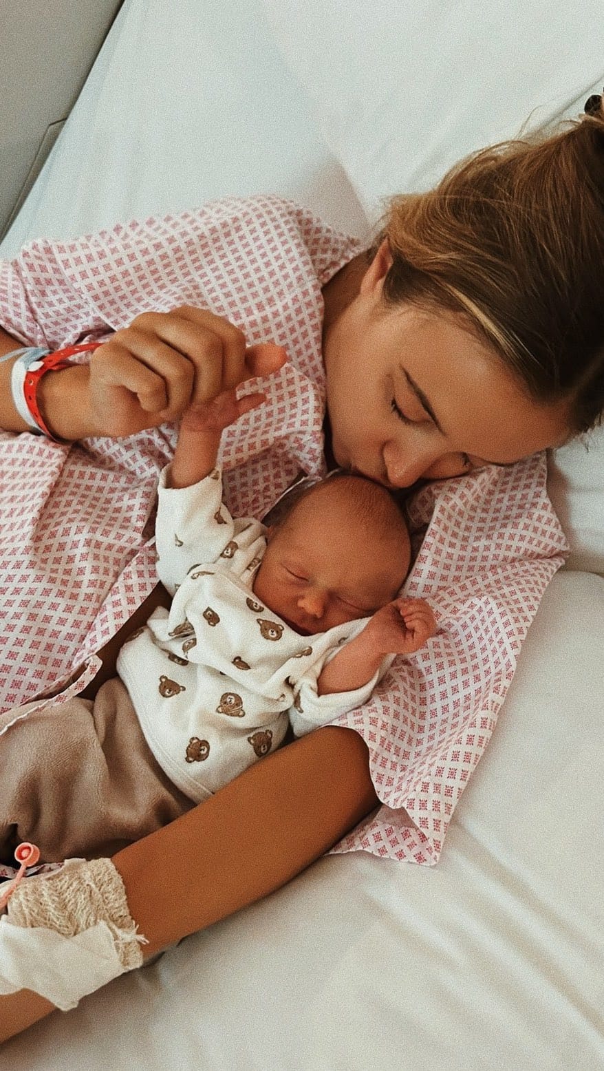 Post 8 by Maddy on Instagram (video)