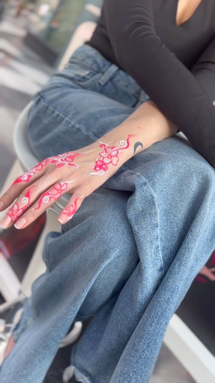 Post 2 by The Henna Box | صندوق الحناء on Instagram (video)
