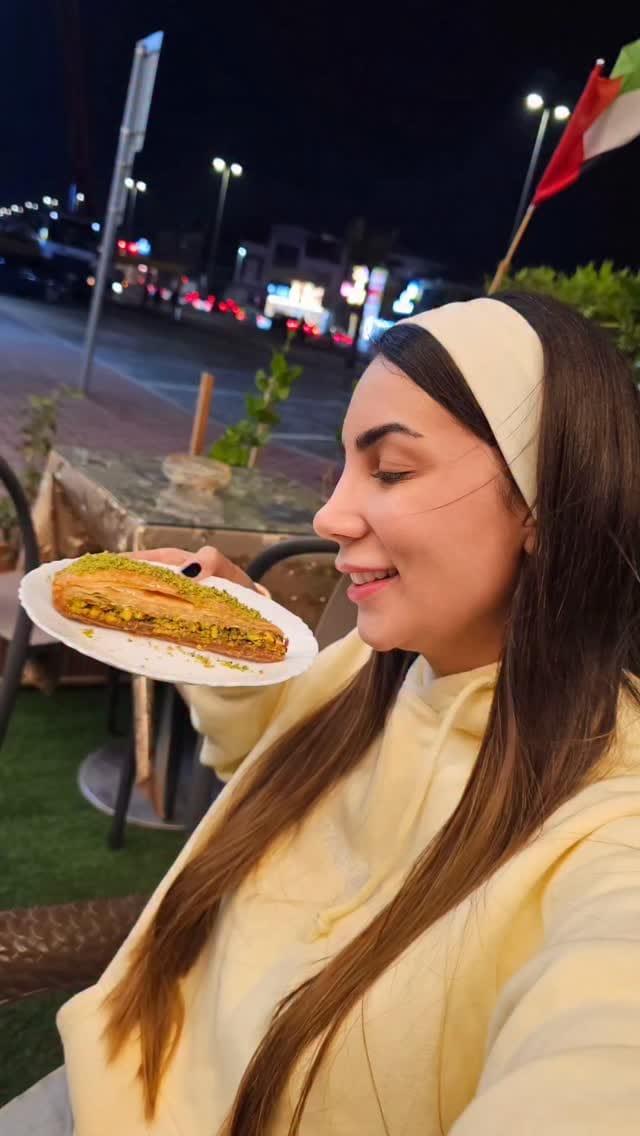 Post 10 by Mahsa Shoorangiz on Instagram (video)