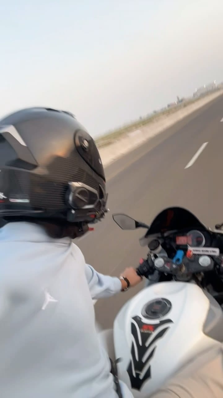 Post 10 by Sultan Alarafati on Instagram (video)