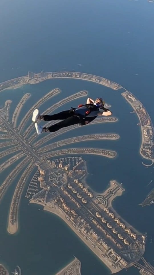 Post 8 by YAYDUBAI on Instagram (video)