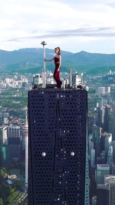 Post 5 by YAYDUBAI on Instagram (video)