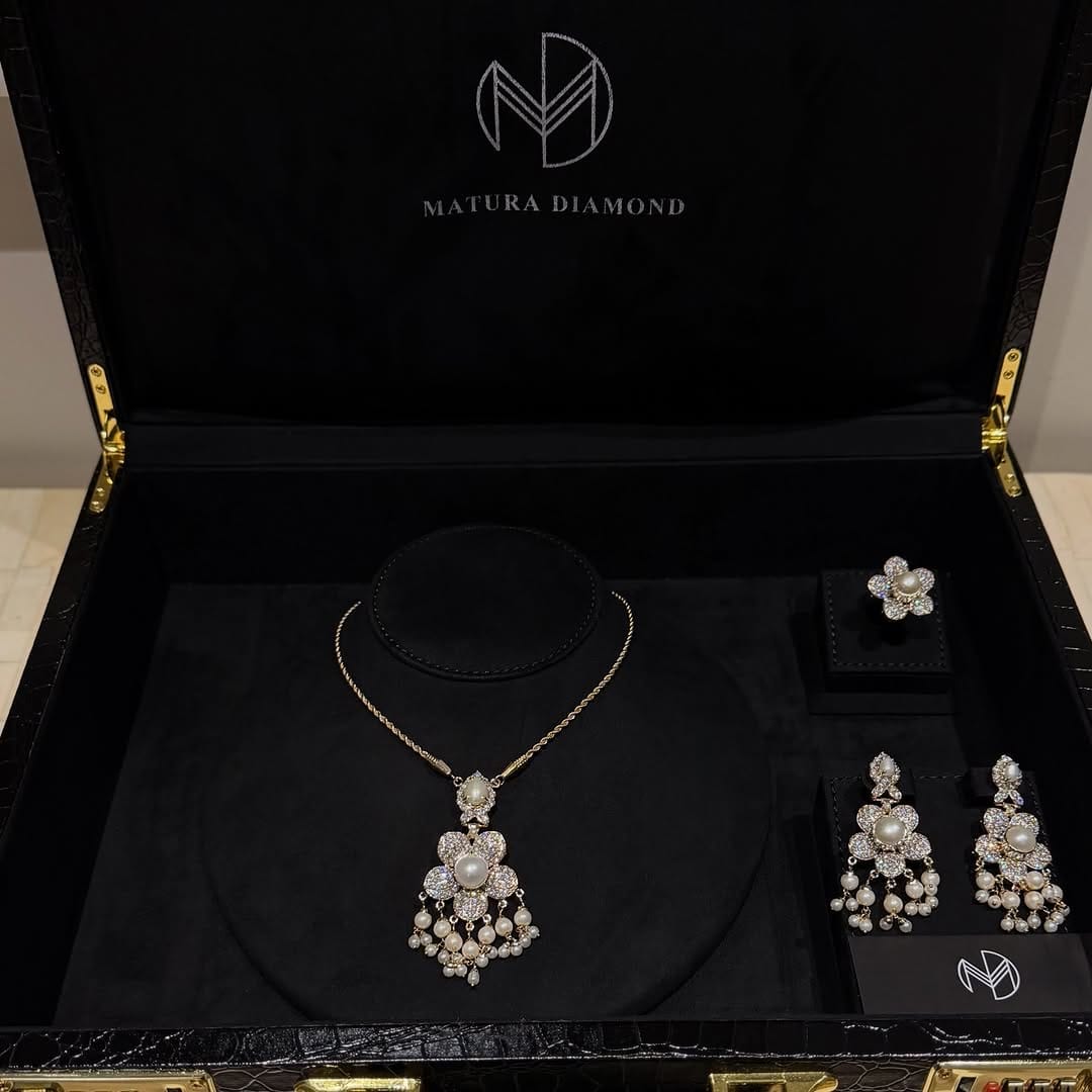 Post 8 by MATURA DIAMOND | مجوهرات ماتشورا دايموند on Instagram (carousel)