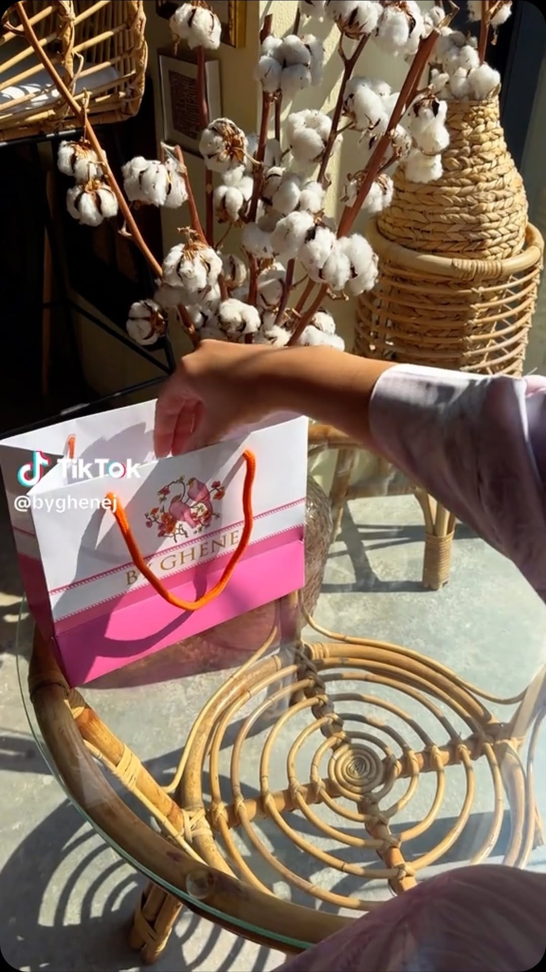 Post 10 by Ghenej Official غنج on Instagram (video)