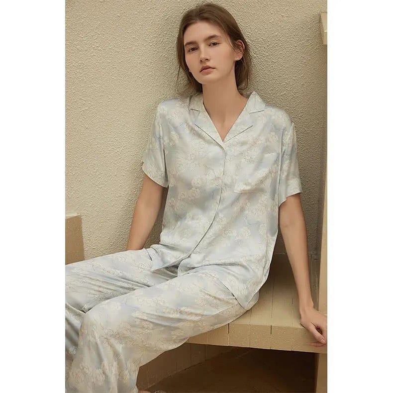 Post 2 by Pyjama Party 👯‍♀️ on Instagram (carousel)