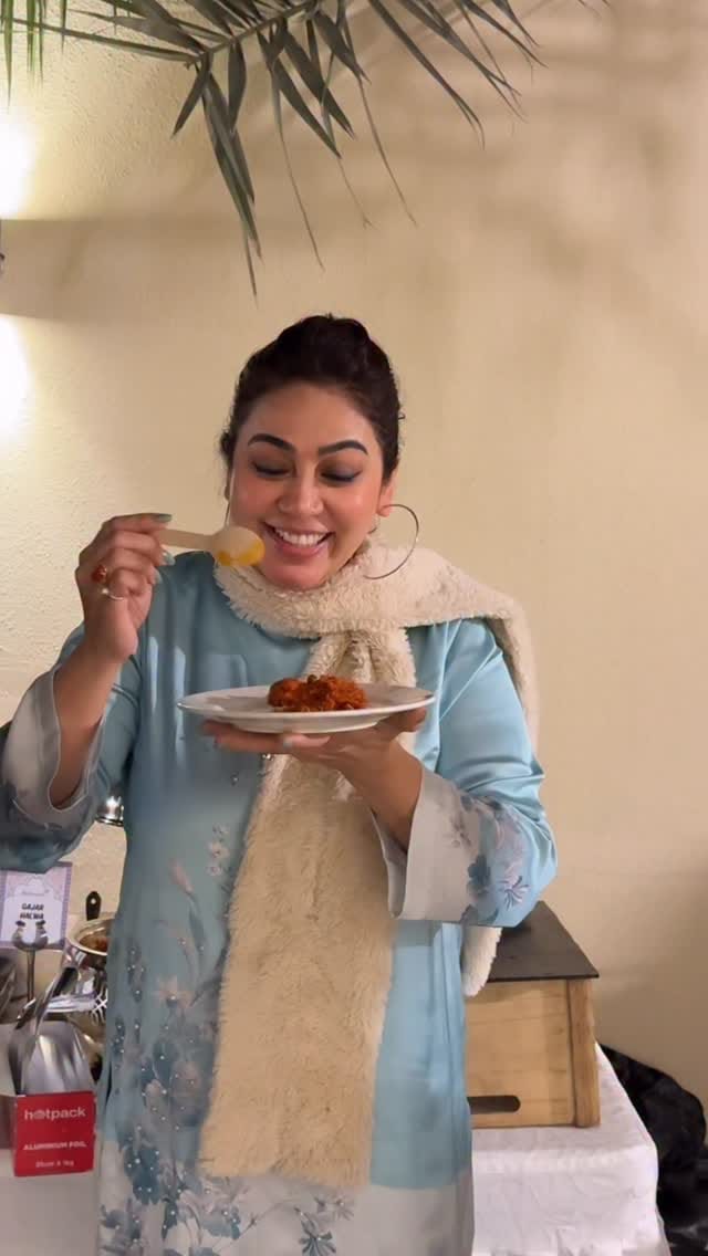 Post 9 by Firoza Khan on Instagram (video)