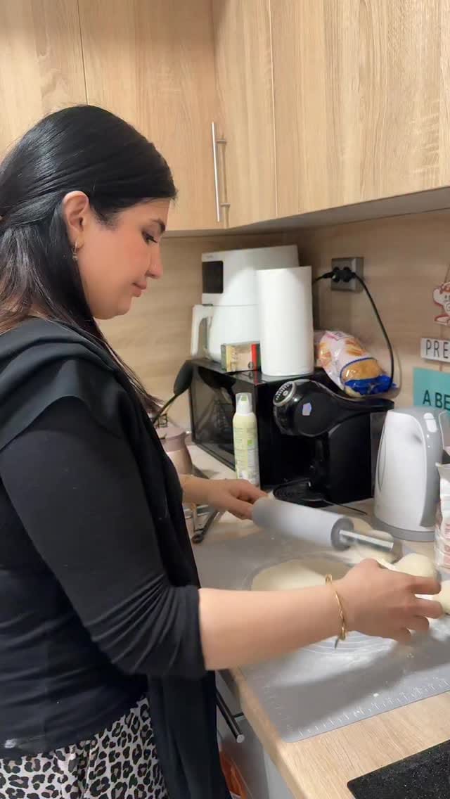 Post 10 by Ziba Ghafar on Instagram (video)