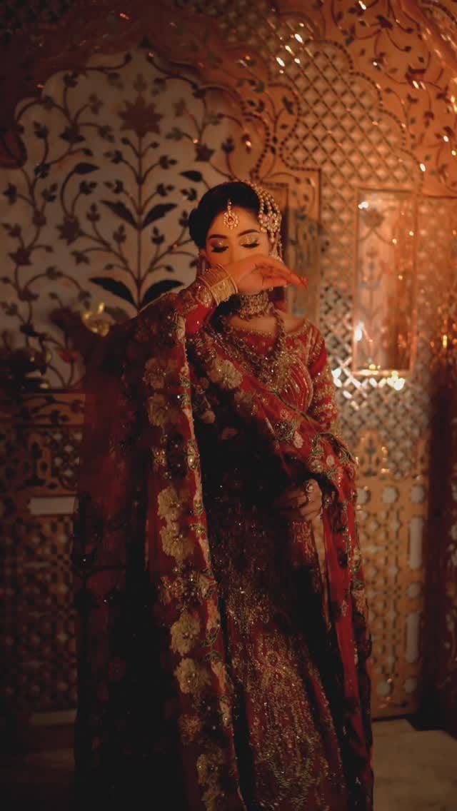 Post 2 by Royal Salon on Instagram (video)