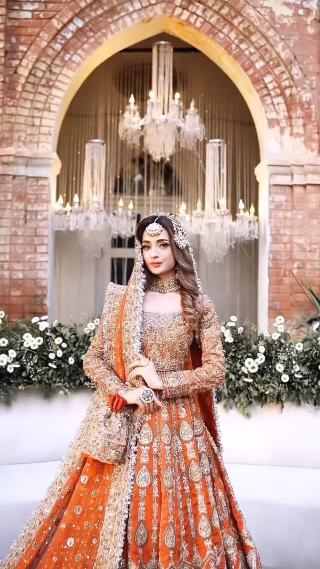 Post 9 by Royal Salon on Instagram (video)
