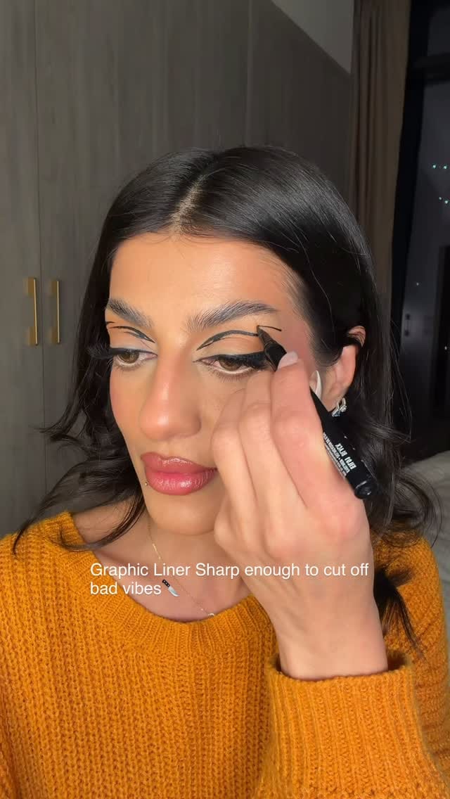 Post 2 by Anna Khan 🇦🇪 on Instagram (video)