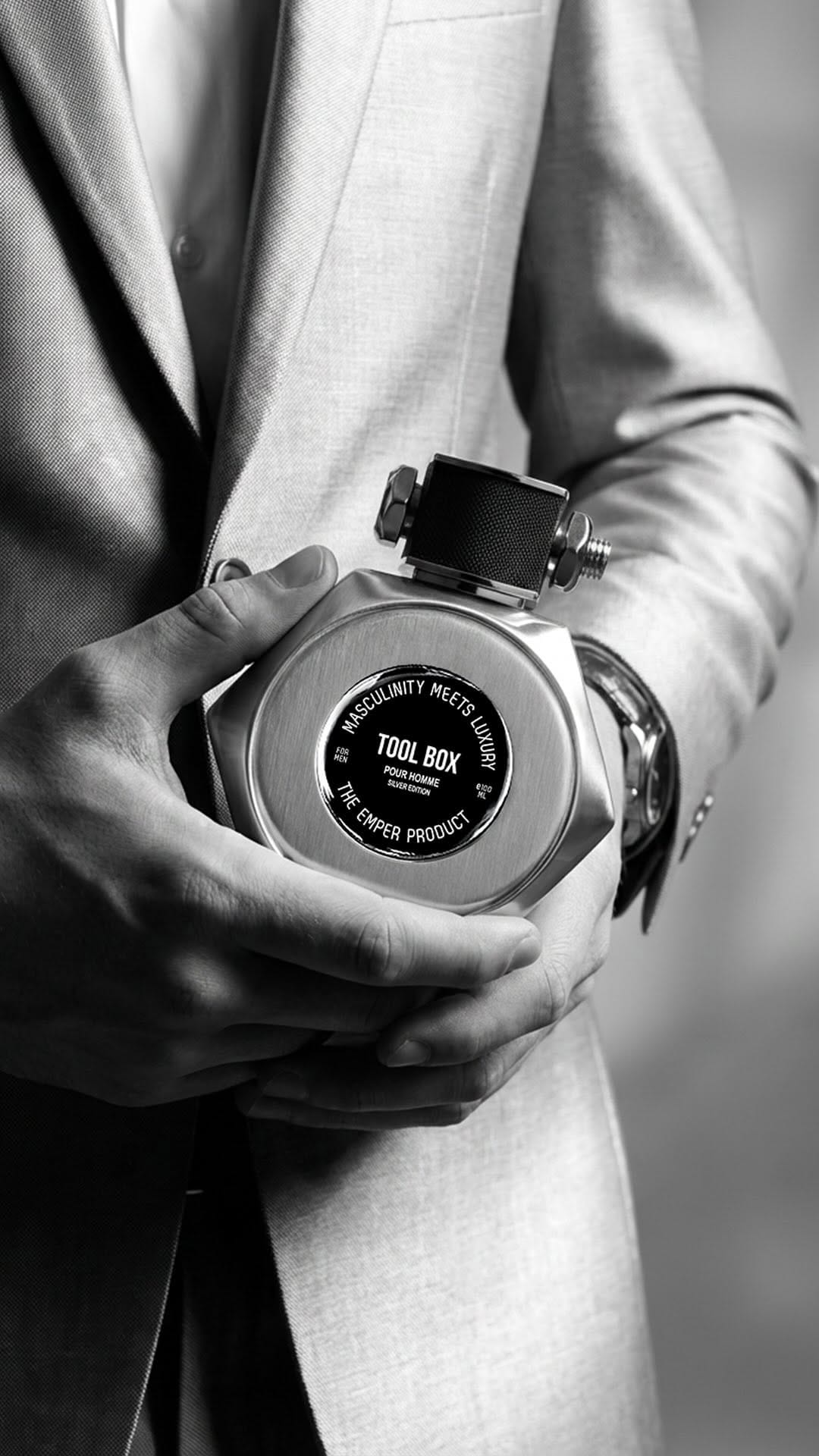 Post 1 by Emper Perfumes | UAE on Instagram (video)
