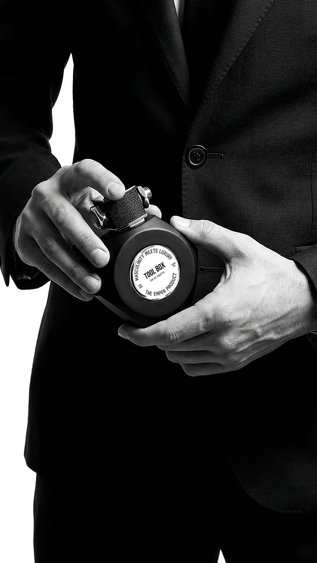 Post 6 by Emper Perfumes | UAE on Instagram (video)