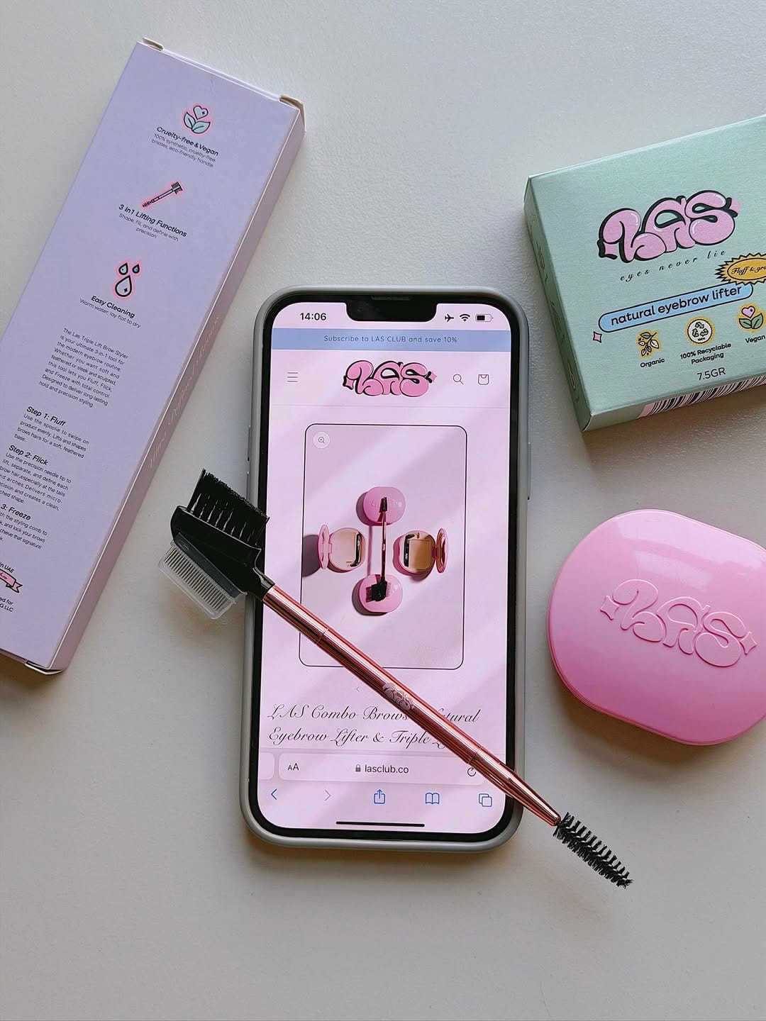 Post 9 by LAS CLUB 🤠💞🪩 on Instagram (carousel)