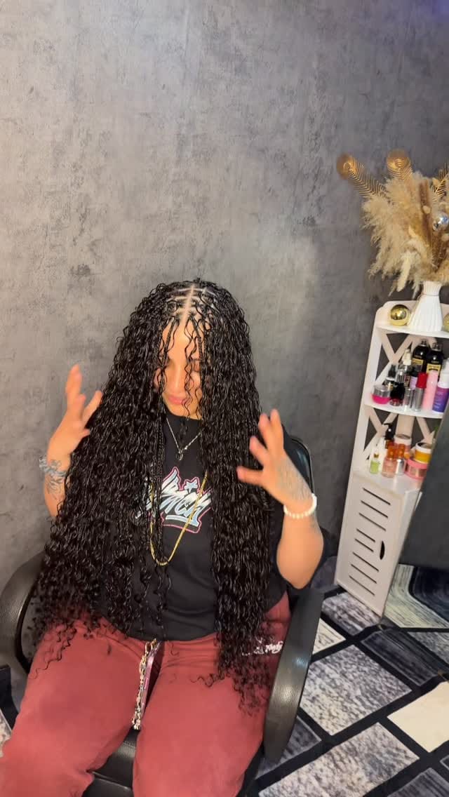 Post 6 by DUBAI HAIR STYLIST 💇‍♀️ on Instagram (video)