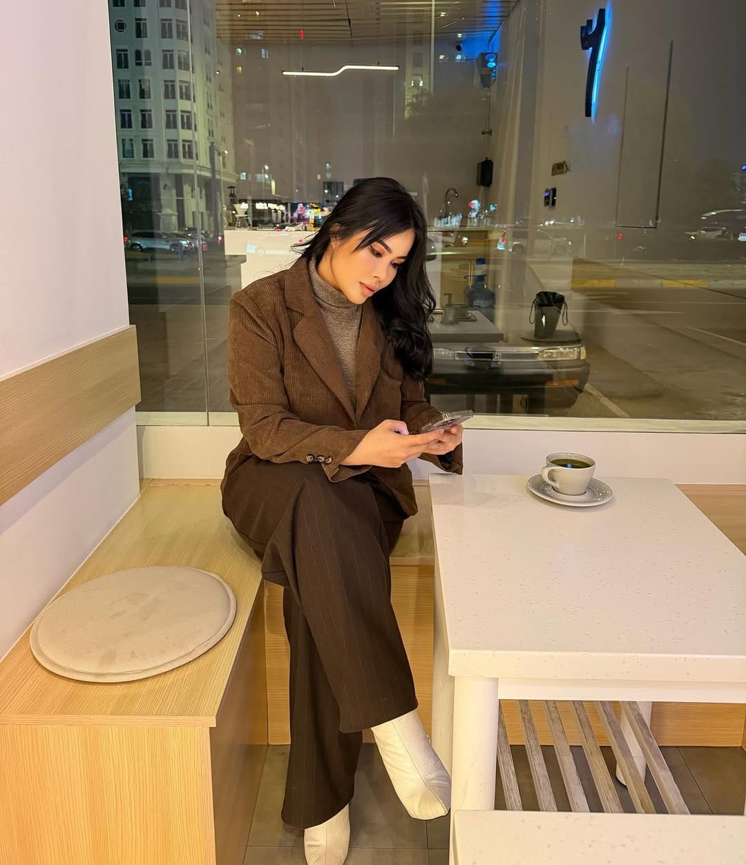 Post 4 by Waranya Lao-ngarm on Instagram (image)