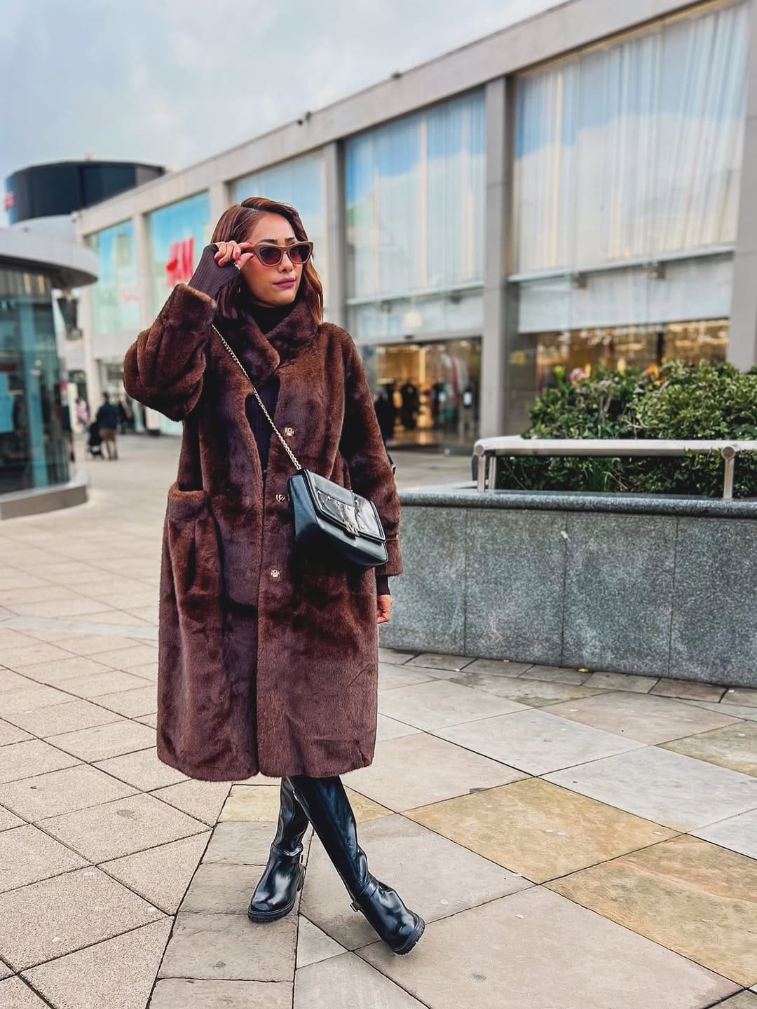 Post 6 by Deseree Rebello on Instagram (image)