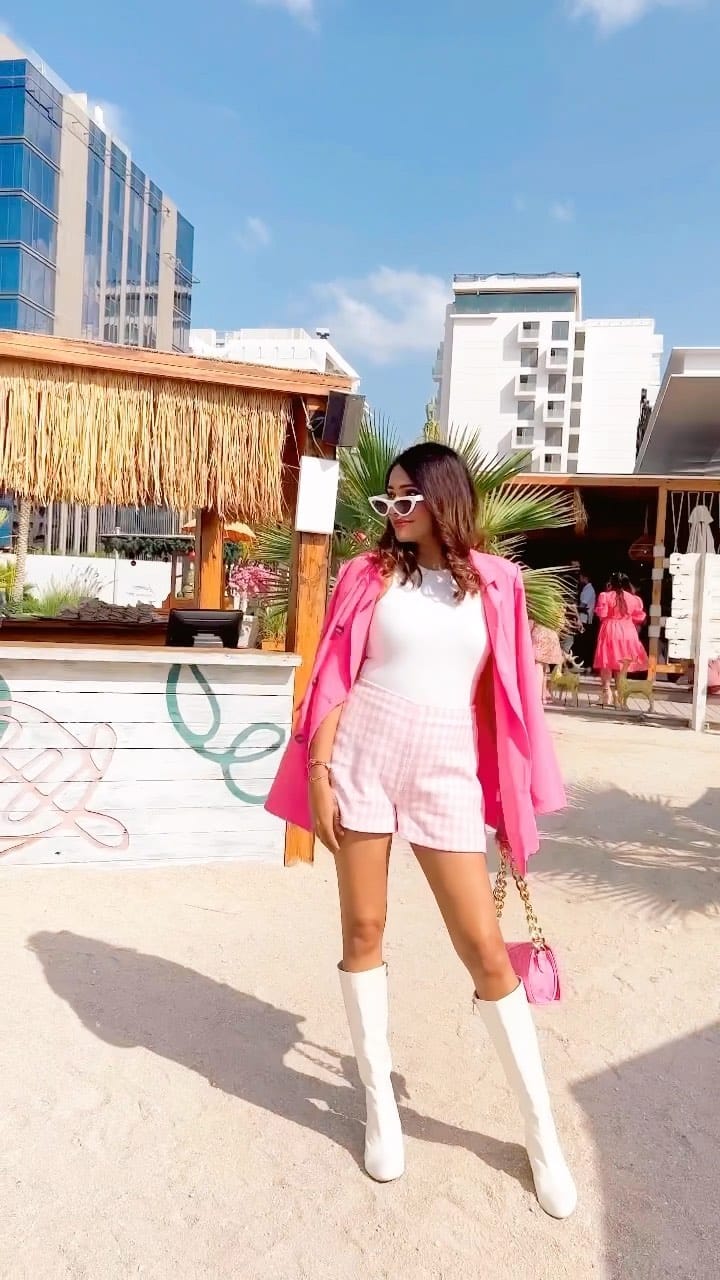 Post 10 by Deseree Rebello on Instagram (video)