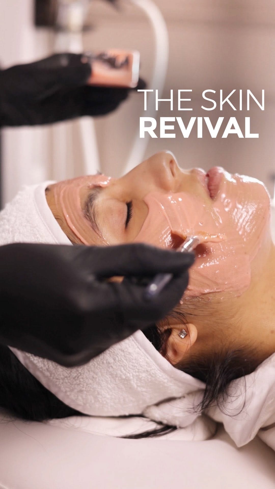 Post 6 by ZAHRA AESTHETICIAN on Instagram (video)