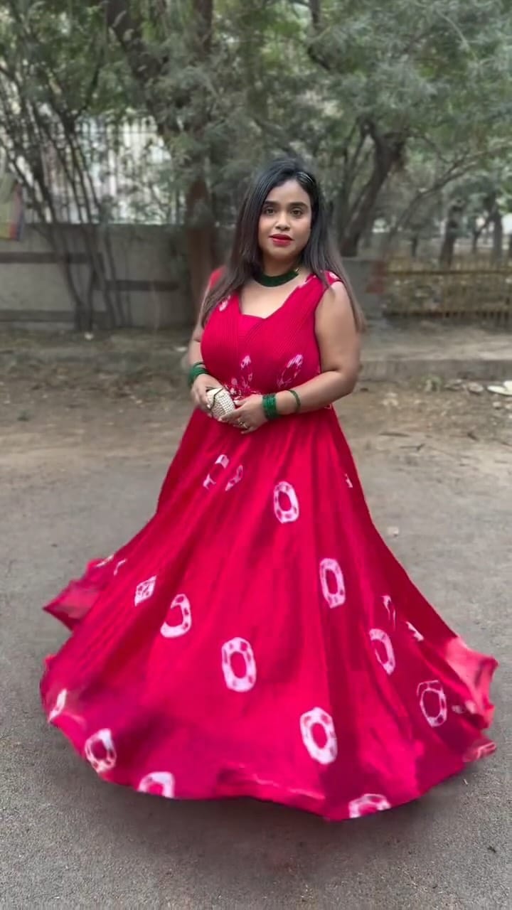 Post 6 by Jovita Jose | Dubai| Fashion| Lifestyle on Instagram (video)