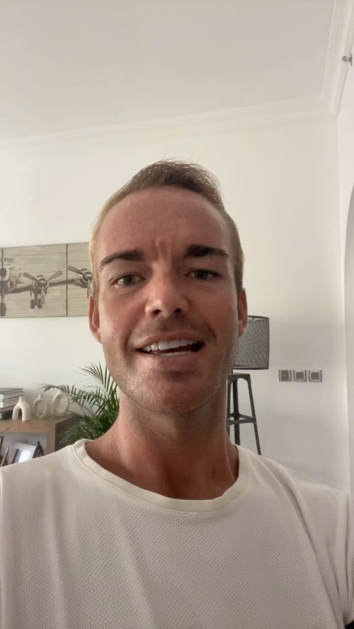 Post 6 by Damien De Molder on Instagram (video)