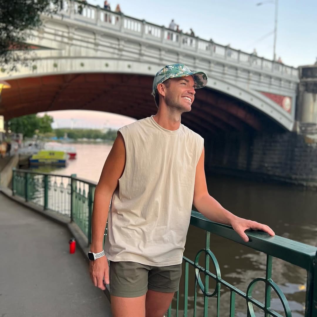 Post 8 by Damien De Molder on Instagram (image)