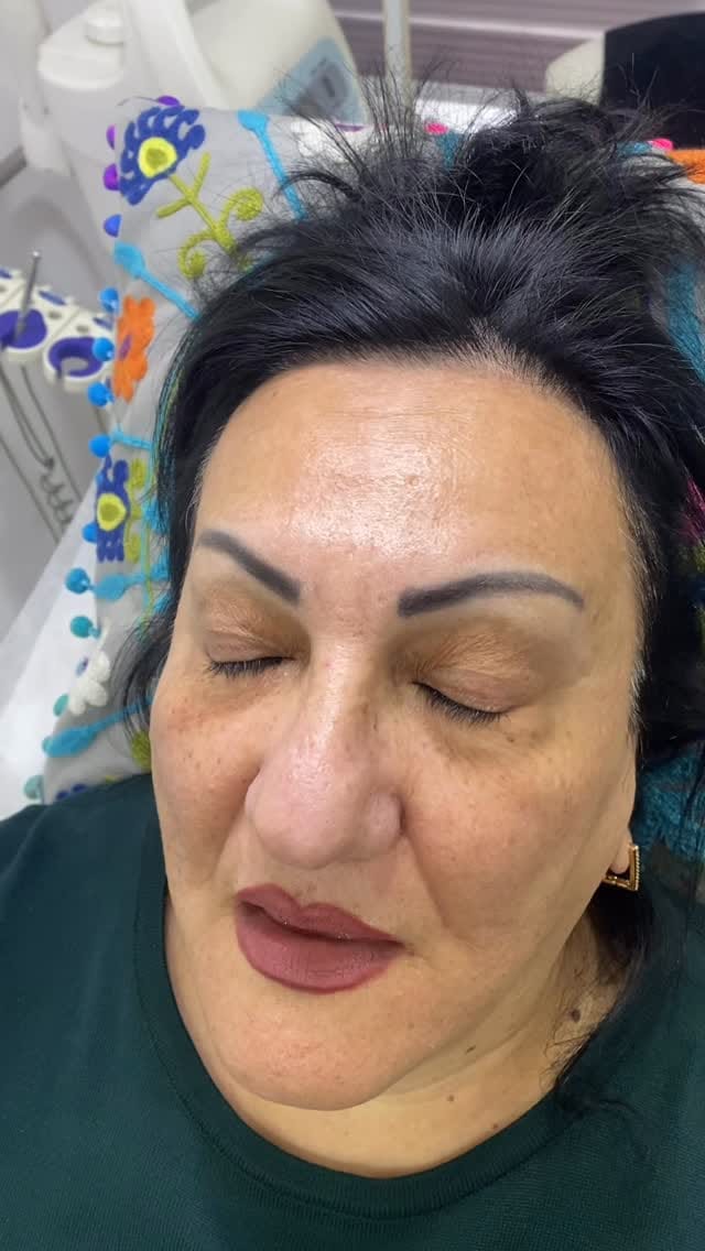 Post 2 by Leyla Aliyeva 🐝 on Instagram (video)