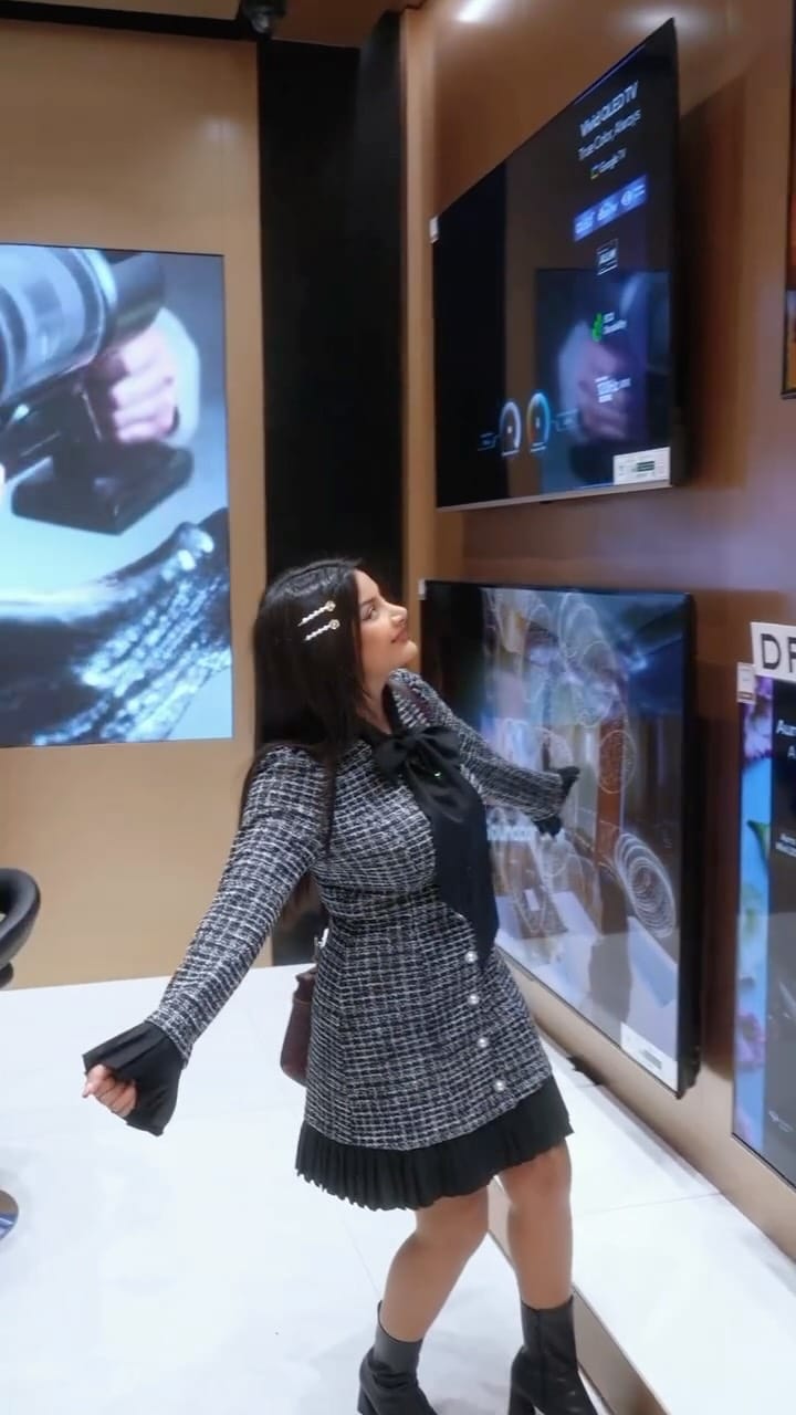 Post 8 by Layla Fardoun on Instagram (video)